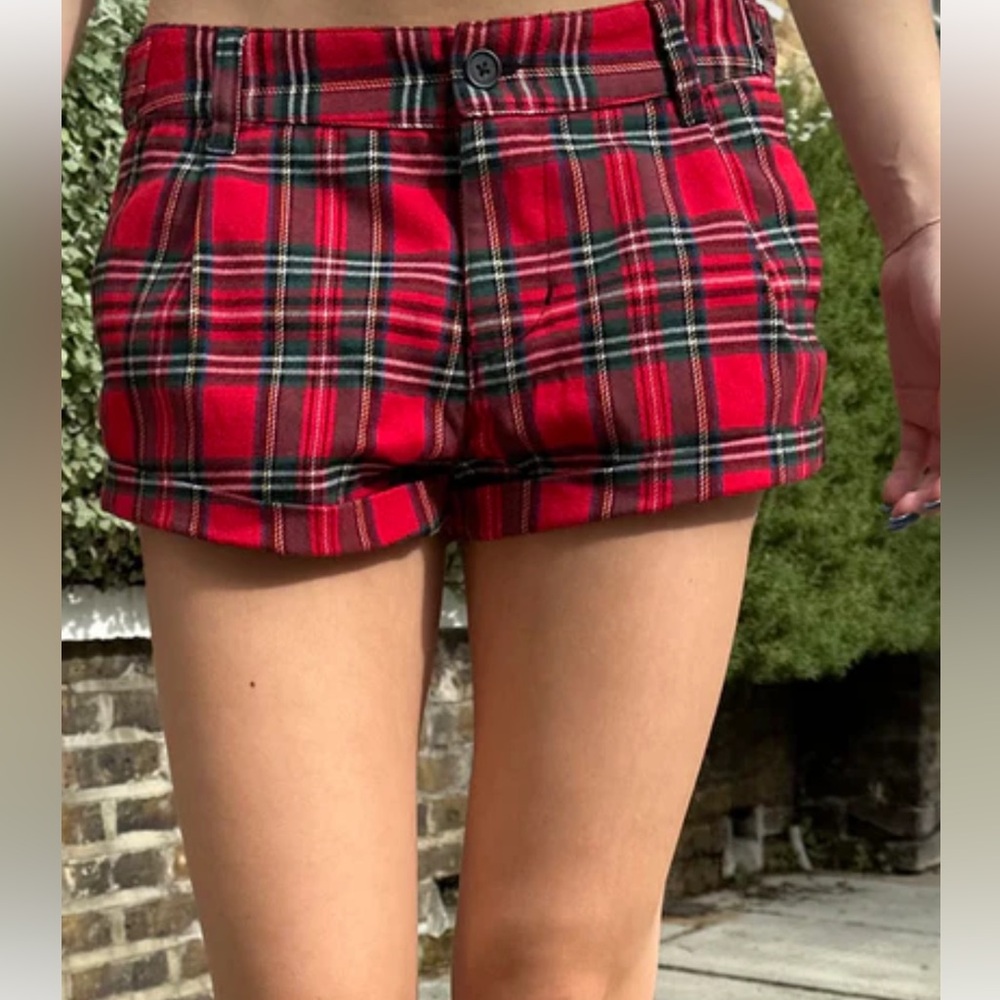 Brandy Melville shorts